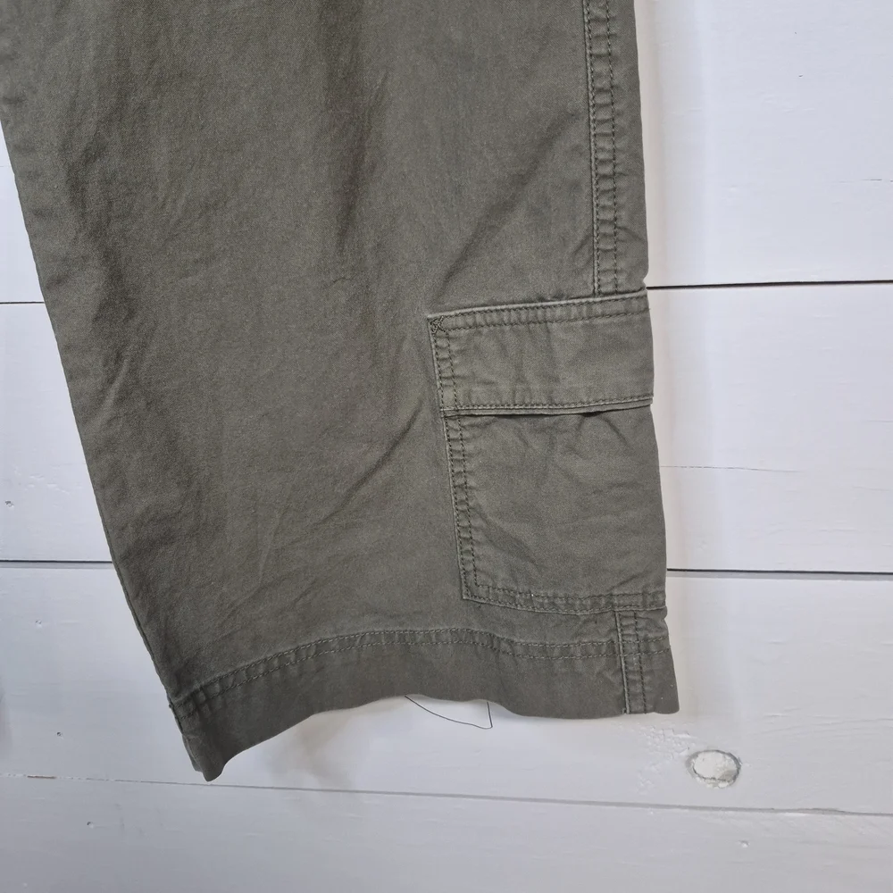 Cabela's Green Cargo Pants Straight Leg With Pocket At The Ankle - Picture 3 of 8